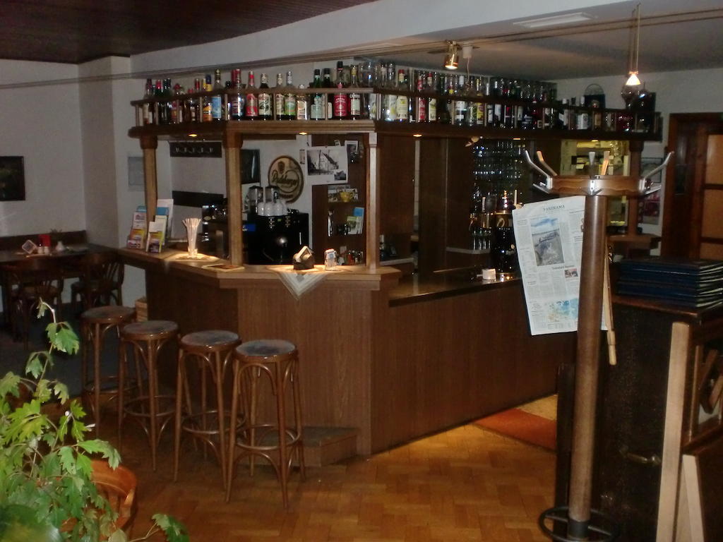 Hotel & Restaurant "Zum Firstenstein" Konigshain Buitenkant foto